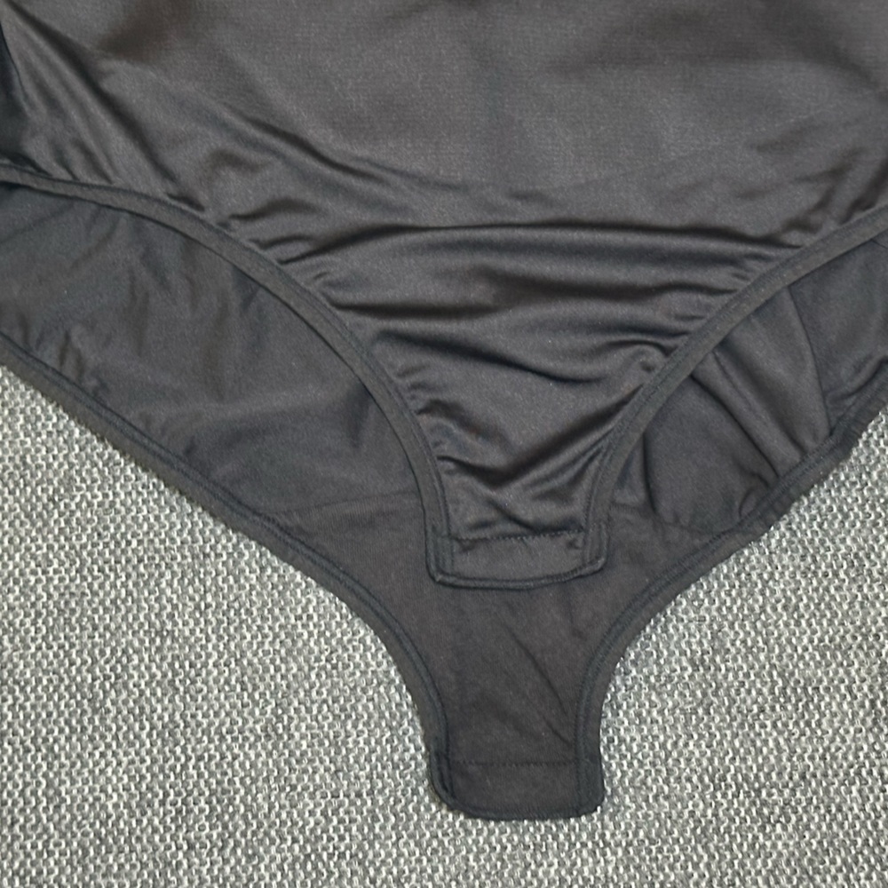 Maidenform Women’s Lace Shapewear Bodysuit – Firm Control, Wireless – SZ- M– EUC - Picture 9 of 11